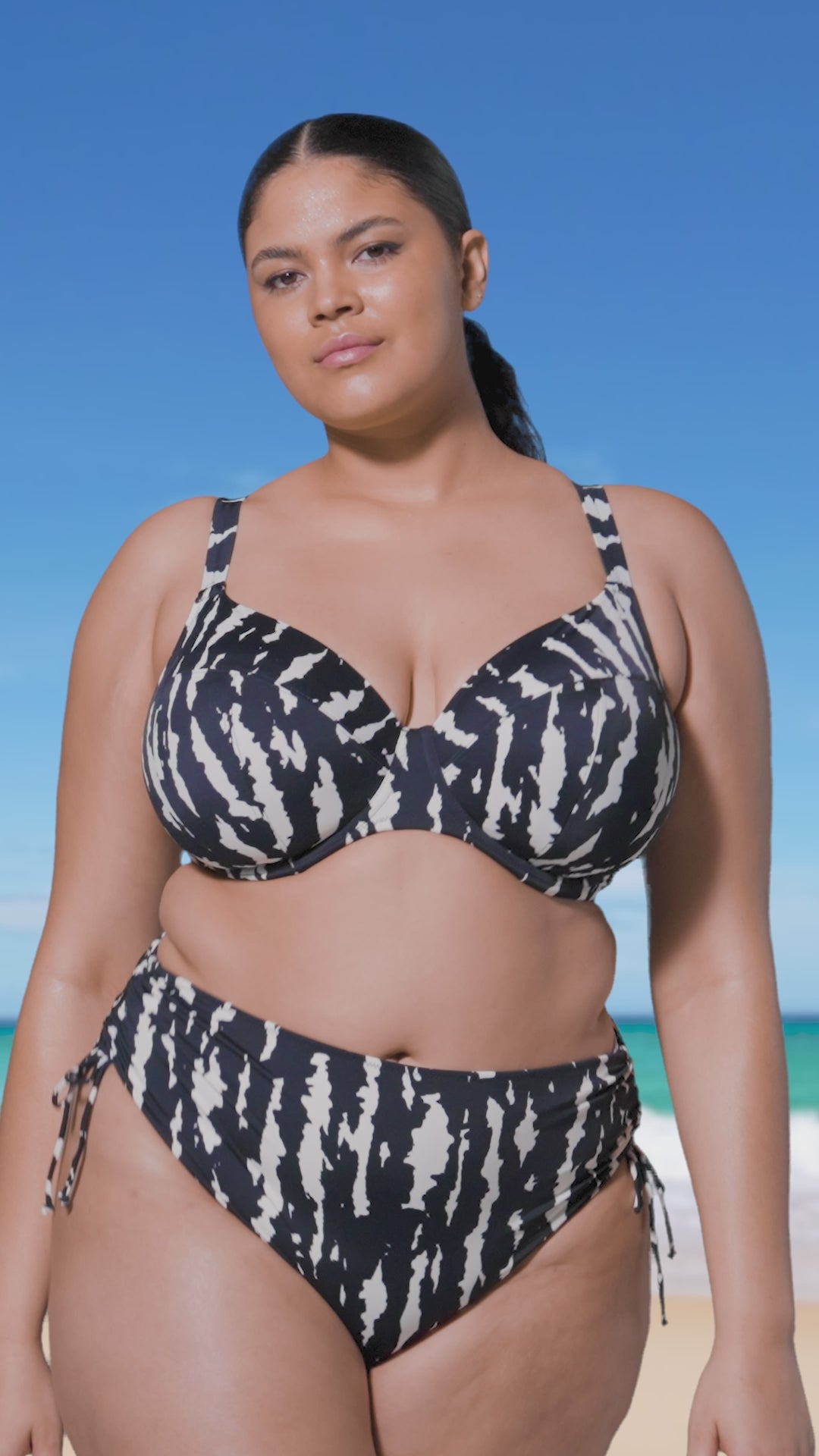 Elomi Swim Echo Shell Underwired Plunge Bikini Top - Black