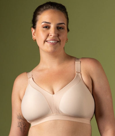 Triumph Triaction Wellness Wire-free Sports Bra - Neutral Beige – 10C